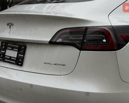 Білий Тесла Модель 3, об'ємом двигуна 0 л та пробігом 79 тис. км за 15200 $, фото 7 на Automoto.ua