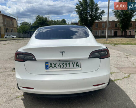 Белый Тесла Модель 3, объемом двигателя 0 л и пробегом 168 тыс. км за 14800 $, фото 3 на Automoto.ua