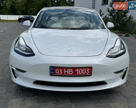 Белый Тесла Модель 3, объемом двигателя 0 л и пробегом 107 тыс. км за 19500 $, фото 14 на Automoto.ua