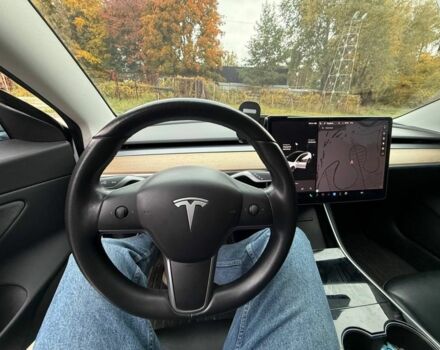 Белый Тесла Модель 3, объемом двигателя 0 л и пробегом 85 тыс. км за 14500 $, фото 9 на Automoto.ua