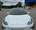 Белый Тесла Модель 3, объемом двигателя 0 л и пробегом 83 тыс. км за 19200 $, фото 2 на Automoto.ua