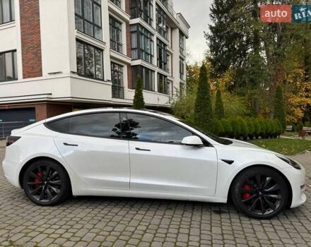 Білий Тесла Модель 3, об'ємом двигуна 0 л та пробігом 105 тис. км за 22250 $, фото 24 на Automoto.ua