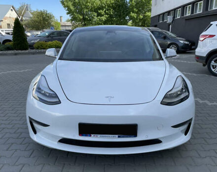 Білий Тесла Модель 3, об'ємом двигуна 0 л та пробігом 58 тис. км за 16500 $, фото 2 на Automoto.ua