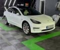 Білий Тесла Модель 3, об'ємом двигуна 0 л та пробігом 110 тис. км за 16499 $, фото 20 на Automoto.ua