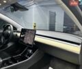 Білий Тесла Модель 3, об'ємом двигуна 0 л та пробігом 102 тис. км за 17900 $, фото 20 на Automoto.ua