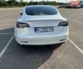 Білий Тесла Модель 3, об'ємом двигуна 0 л та пробігом 105 тис. км за 21500 $, фото 1 на Automoto.ua