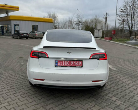 Білий Тесла Модель 3, об'ємом двигуна 0 л та пробігом 107 тис. км за 13800 $, фото 5 на Automoto.ua