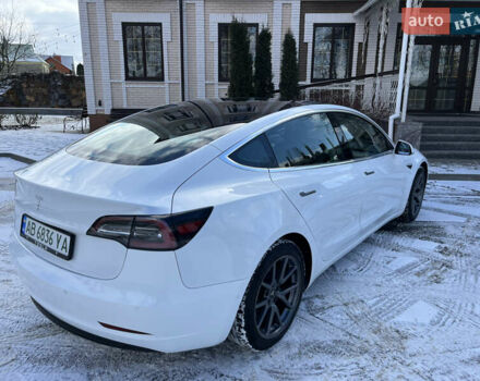 Белый Тесла Модель 3, объемом двигателя 0 л и пробегом 63 тыс. км за 19500 $, фото 43 на Automoto.ua