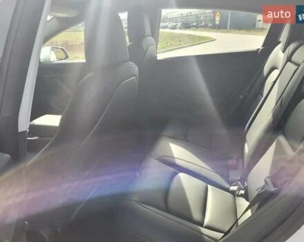 Білий Тесла Модель 3, об'ємом двигуна 0 л та пробігом 47 тис. км за 26200 $, фото 14 на Automoto.ua