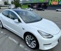 Белый Тесла Модель 3, объемом двигателя 0 л и пробегом 105 тыс. км за 19000 $, фото 1 на Automoto.ua