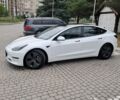 Белый Тесла Модель 3, объемом двигателя 0 л и пробегом 105 тыс. км за 20300 $, фото 4 на Automoto.ua
