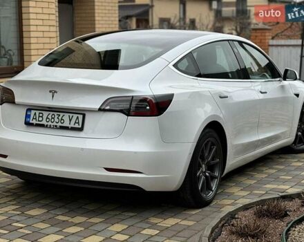 Білий Тесла Модель 3, об'ємом двигуна 0 л та пробігом 60 тис. км за 18500 $, фото 9 на Automoto.ua