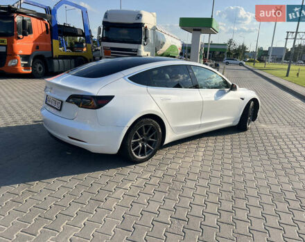 Білий Тесла Модель 3, об'ємом двигуна 0 л та пробігом 217 тис. км за 13500 $, фото 3 на Automoto.ua