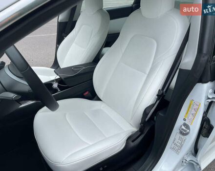 Белый Тесла Модель 3, объемом двигателя 0 л и пробегом 148 тыс. км за 17300 $, фото 8 на Automoto.ua