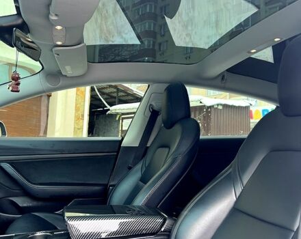 Белый Тесла Модель 3, объемом двигателя 0 л и пробегом 10100 тыс. км за 14800 $, фото 11 на Automoto.ua