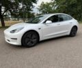 Білий Тесла Модель 3, об'ємом двигуна 0 л та пробігом 48 тис. км за 13200 $, фото 3 на Automoto.ua