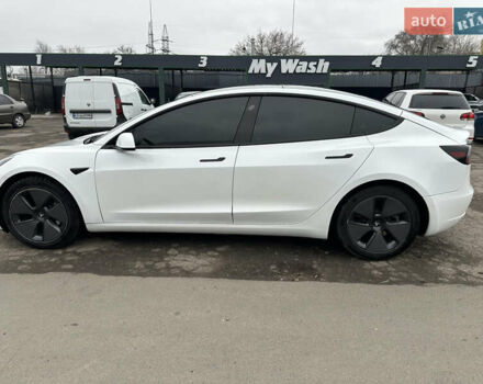 Белый Тесла Модель 3, объемом двигателя 0 л и пробегом 39 тыс. км за 19999 $, фото 21 на Automoto.ua