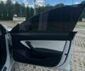 Белый Тесла Модель 3, объемом двигателя 0 л и пробегом 100 тыс. км за 17600 $, фото 21 на Automoto.ua