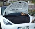 Білий Тесла Модель 3, об'ємом двигуна 0 л та пробігом 90 тис. км за 17900 $, фото 10 на Automoto.ua
