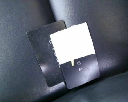 Белый Тесла Модель 3, объемом двигателя 0 л и пробегом 80 тыс. км за 12000 $, фото 9 на Automoto.ua