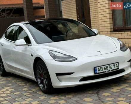 Білий Тесла Модель 3, об'ємом двигуна 0 л та пробігом 60 тис. км за 18500 $, фото 45 на Automoto.ua