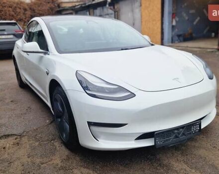 Білий Тесла Модель 3, об'ємом двигуна 0 л та пробігом 142 тис. км за 17300 $, фото 23 на Automoto.ua