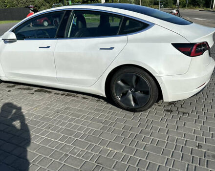 Білий Тесла Модель 3, об'ємом двигуна 0 л та пробігом 260 тис. км за 14500 $, фото 1 на Automoto.ua