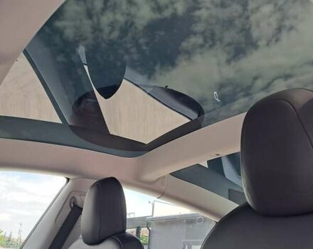 Белый Тесла Модель 3, объемом двигателя 0 л и пробегом 105 тыс. км за 20450 $, фото 15 на Automoto.ua