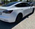 Білий Тесла Модель 3, об'ємом двигуна 0 л та пробігом 61 тис. км за 27000 $, фото 7 на Automoto.ua