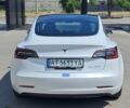 Белый Тесла Модель 3, объемом двигателя 0 л и пробегом 105 тыс. км за 20300 $, фото 28 на Automoto.ua