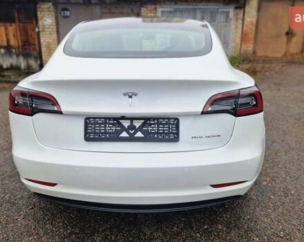 Белый Тесла Модель 3, объемом двигателя 0 л и пробегом 142 тыс. км за 17300 $, фото 21 на Automoto.ua