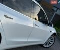 Белый Тесла Модель 3, объемом двигателя 0 л и пробегом 120 тыс. км за 15199 $, фото 29 на Automoto.ua