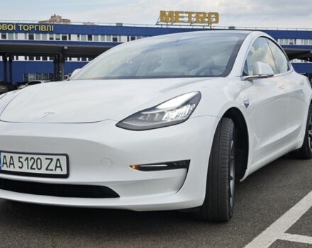 Белый Тесла Модель 3, объемом двигателя 0 л и пробегом 112 тыс. км за 24300 $, фото 2 на Automoto.ua