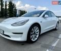 Белый Тесла Модель 3, объемом двигателя 0 л и пробегом 105 тыс. км за 19000 $, фото 1 на Automoto.ua