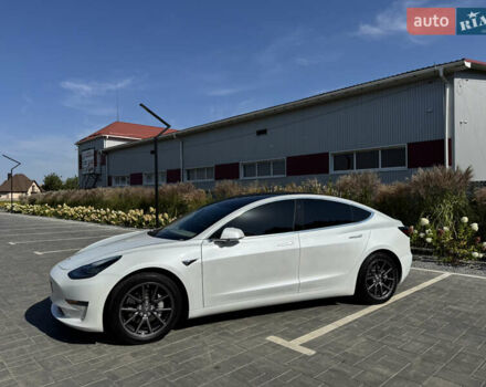 Тесла Модель 3 2020 у Луцьку на Automoto.ua Білий Тесла Модель 3, об'ємом двигуна 0 л та пробігом 107 тис. км за 16100 $, фото 4 на Automoto.ua