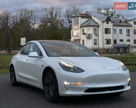 Тесла Модель 3 2020 у Стрые на Automoto.ua Білий Тесла Модель 3, об'ємом двигуна 0 л та пробігом 101 тис. км за 15990 $, фото 4 на Automoto.ua