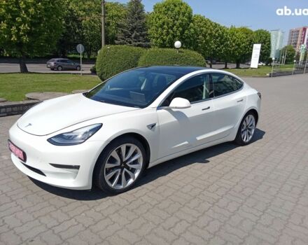 Тесла Модель 3 2020 в Луцке на Automoto.ua Белый Тесла Модель 3, объемом двигателя 0 л и пробегом 65 тыс. км за 16500 $, фото 2 на Automoto.ua