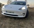 Білий Тесла Модель 3, об'ємом двигуна 0 л та пробігом 96 тис. км за 23800 $, фото 2 на Automoto.ua