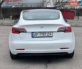 Білий Тесла Модель 3, об'ємом двигуна 0 л та пробігом 47 тис. км за 18500 $, фото 11 на Automoto.ua