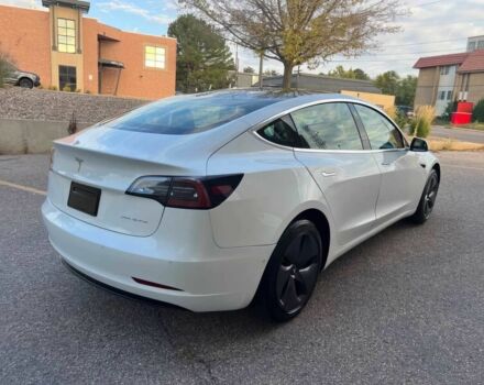 Білий Тесла Модель 3, об'ємом двигуна 0 л та пробігом 45 тис. км за 11300 $, фото 4 на Automoto.ua