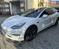 Белый Тесла Модель 3, объемом двигателя 0 л и пробегом 99 тыс. км за 23000 $, фото 3 на Automoto.ua