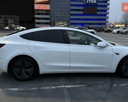 Білий Тесла Модель 3, об'ємом двигуна 0 л та пробігом 160 тис. км за 16000 $, фото 13 на Automoto.ua