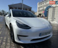 Білий Тесла Модель 3, об'ємом двигуна 0 л та пробігом 49 тис. км за 22000 $, фото 1 на Automoto.ua