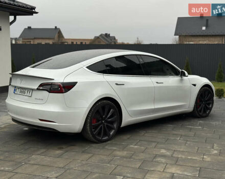 Білий Тесла Модель 3, об'ємом двигуна 0 л та пробігом 75 тис. км за 19900 $, фото 12 на Automoto.ua