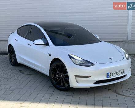 Тесла Модель 3 2020 у Івано-Франківську на Automoto.ua Білий Тесла Модель 3, об'ємом двигуна 0 л та пробігом 145 тис. км за 14850 $, фото 1 на Automoto.ua