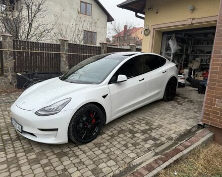 Білий Тесла Модель 3, об'ємом двигуна 0 л та пробігом 180 тис. км за 17500 $, фото 3 на Automoto.ua