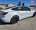 Білий Тесла Модель 3, об'ємом двигуна 0 л та пробігом 160 тис. км за 18499 $, фото 10 на Automoto.ua