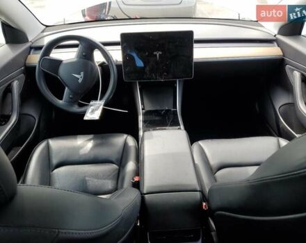 Тесла Модель 3 2020 у Львові на Automoto.ua Білий Тесла Модель 3, об'ємом двигуна 0 л та пробігом 43 тис. км за 3000 $, фото 7 на Automoto.ua