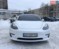 Белый Тесла Модель 3, объемом двигателя 0 л и пробегом 101 тыс. км за 14800 $, фото 1 на Automoto.ua