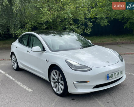 Белый Тесла Модель 3, объемом двигателя 0 л и пробегом 148 тыс. км за 17300 $, фото 1 на Automoto.ua